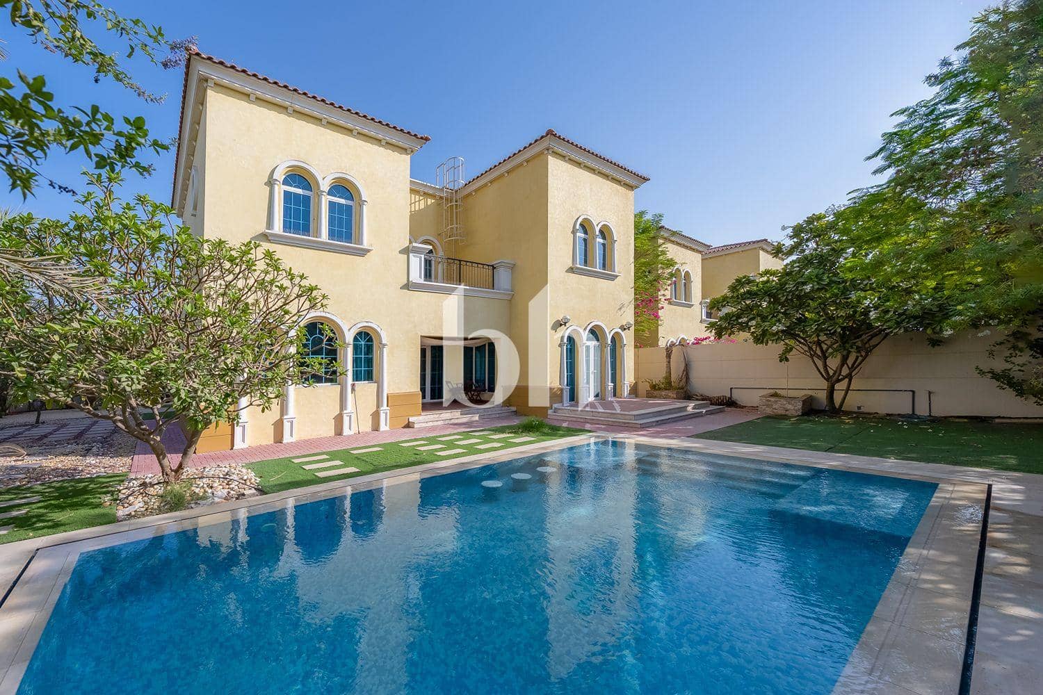 3 Bedroom Villa in District 8 Legacy
