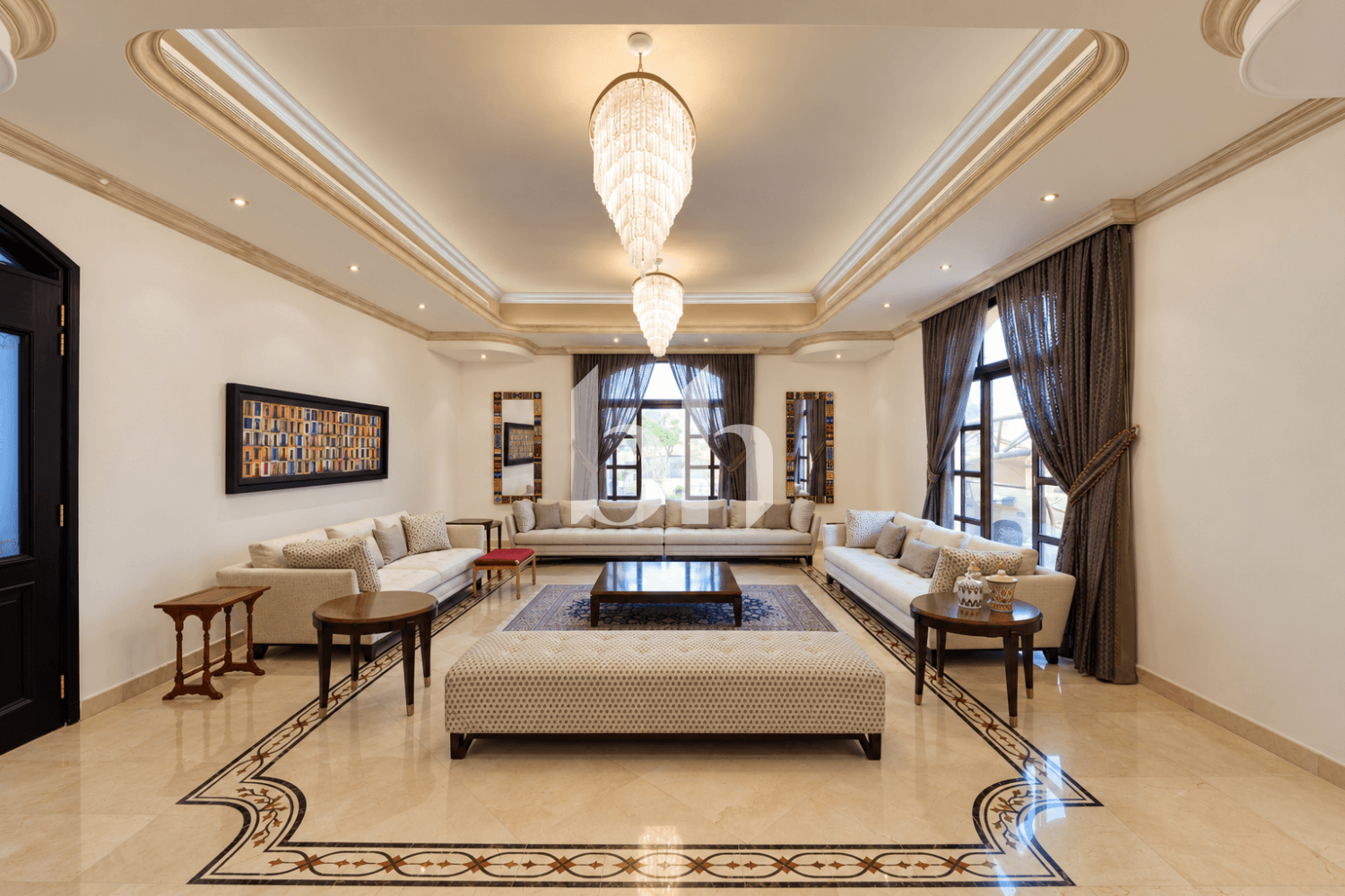 5 Bedroom Villa in Shakhbout City - photo 2