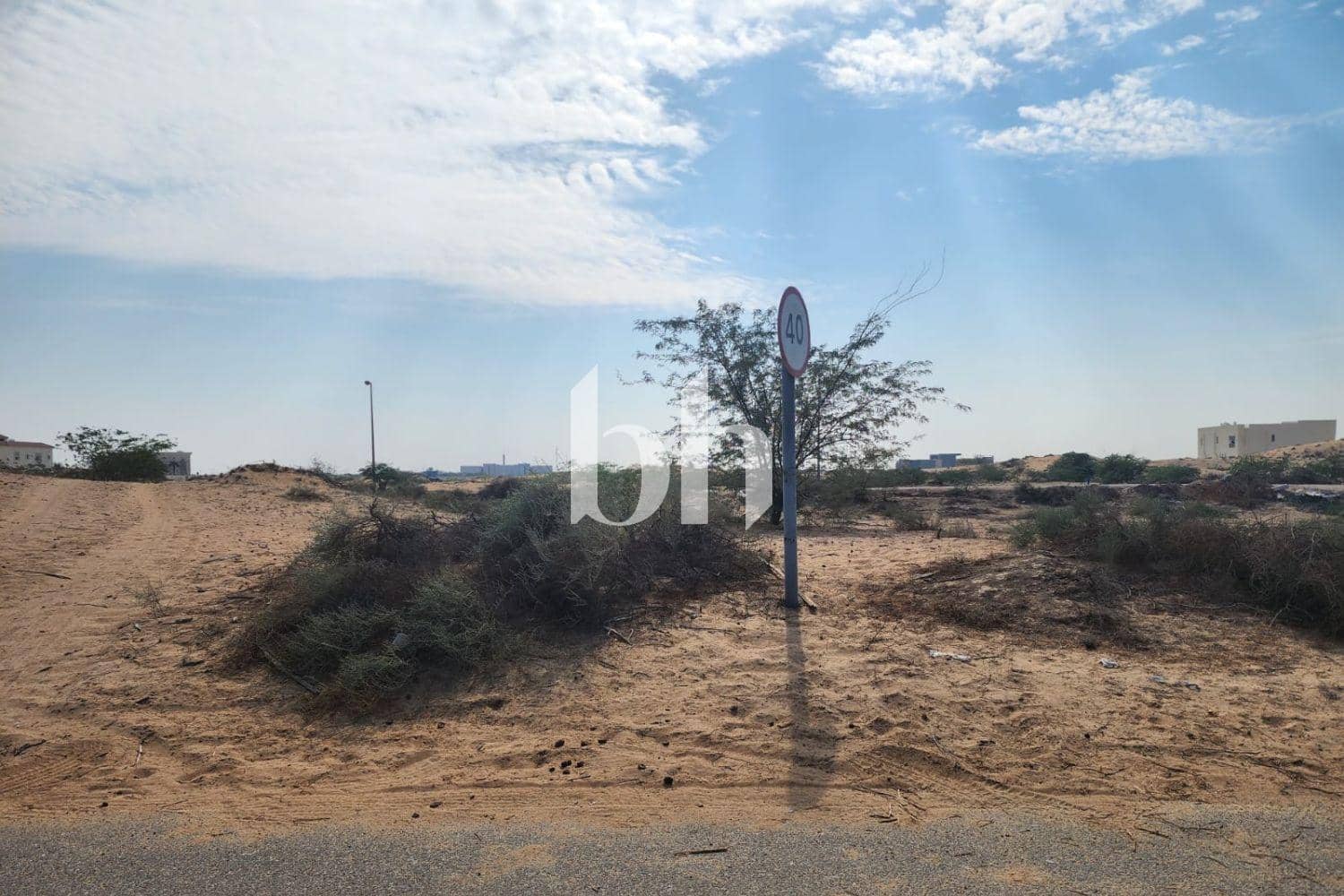 Land in Mezairah