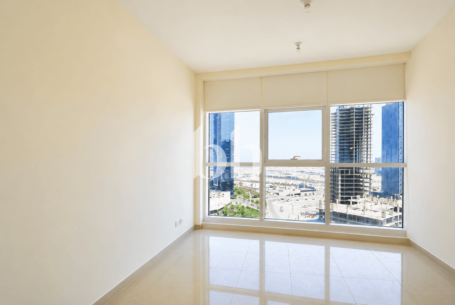 1 Bedroom Apartment in Sigma Towers - photo 1