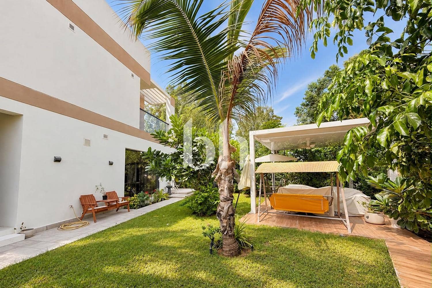 4 Bedroom Villa in Rochester - photo 1