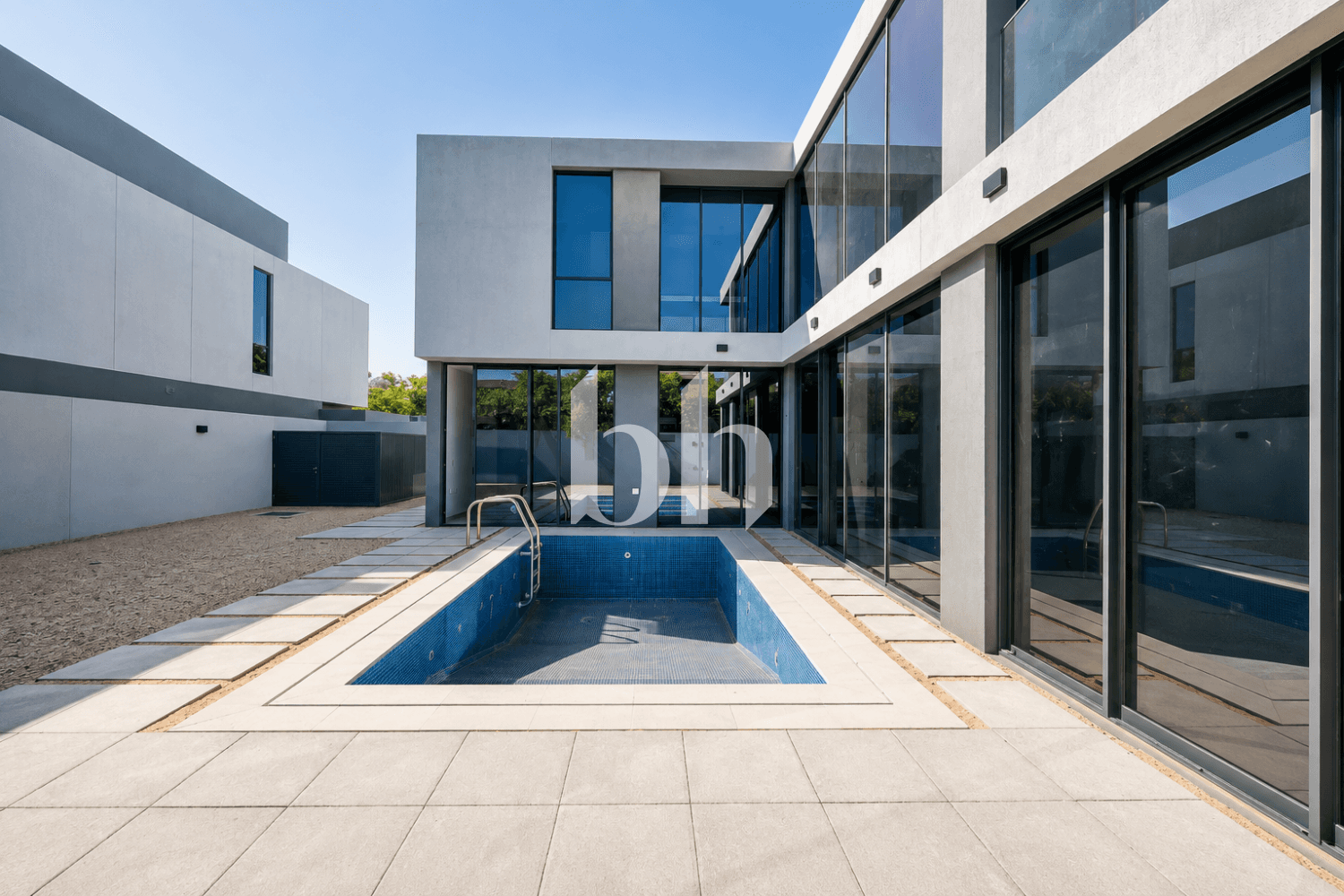4 Bedroom Villa in Azalea
