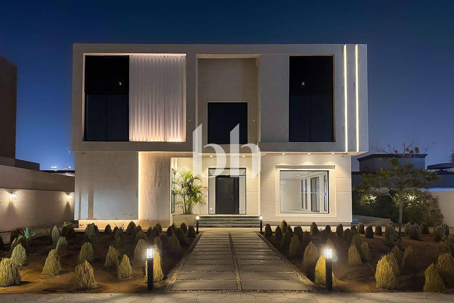 5 Bedroom Villa in Al Quoz 2 Villas - photo 1
