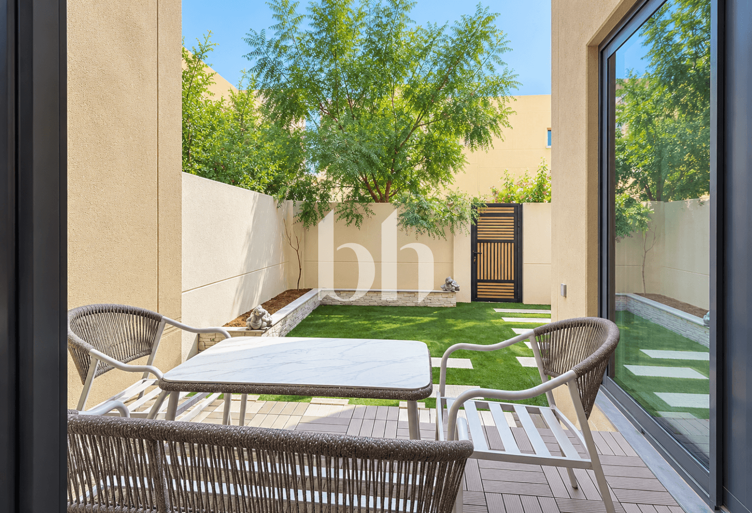 3 Bedroom Townhouse in Sharjah Sustainable City - photo 2