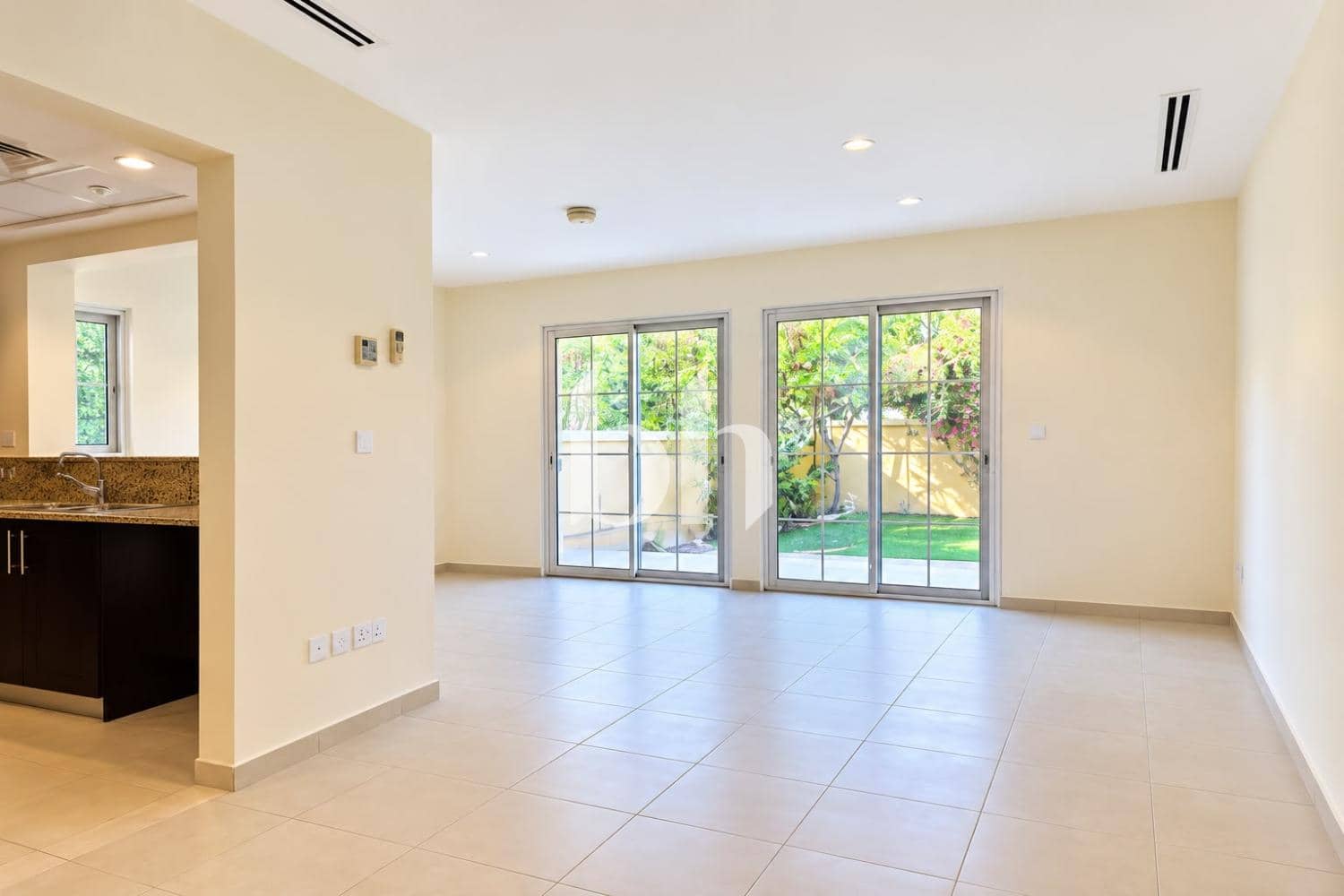 2 Bedroom Townhouse in District 4H - photo 1