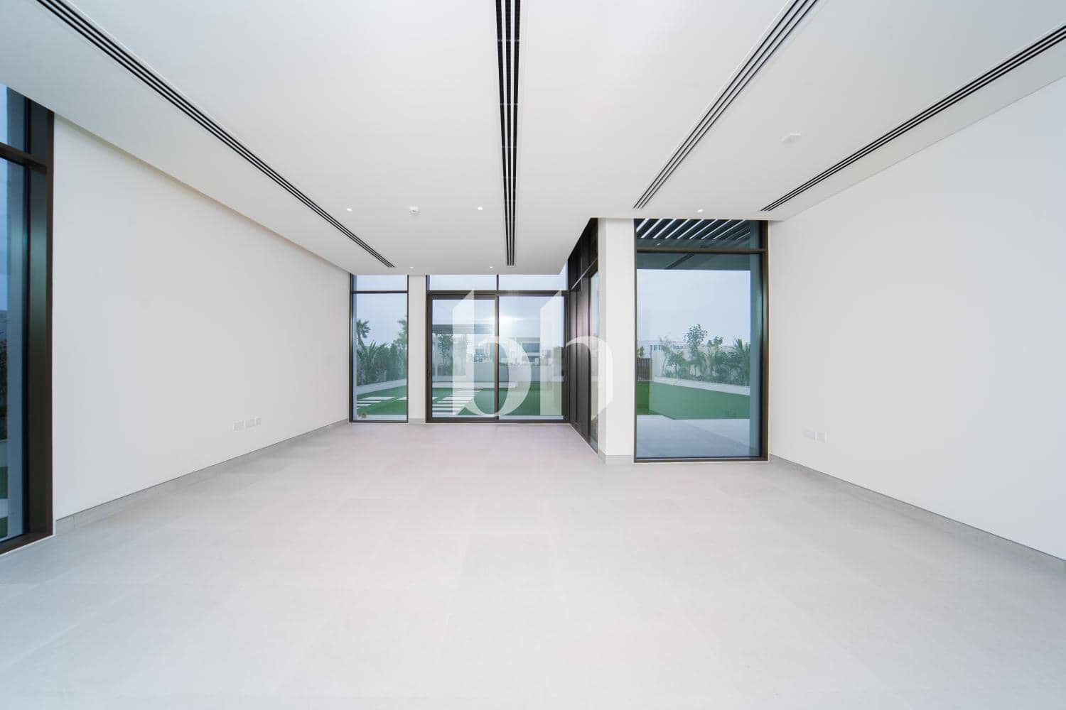 4 Bedroom Villa in Ain Al Maha - photo 2