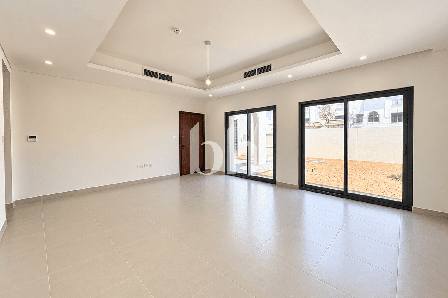 4 Bedroom Villa in Fay Al Reeman II - photo 2