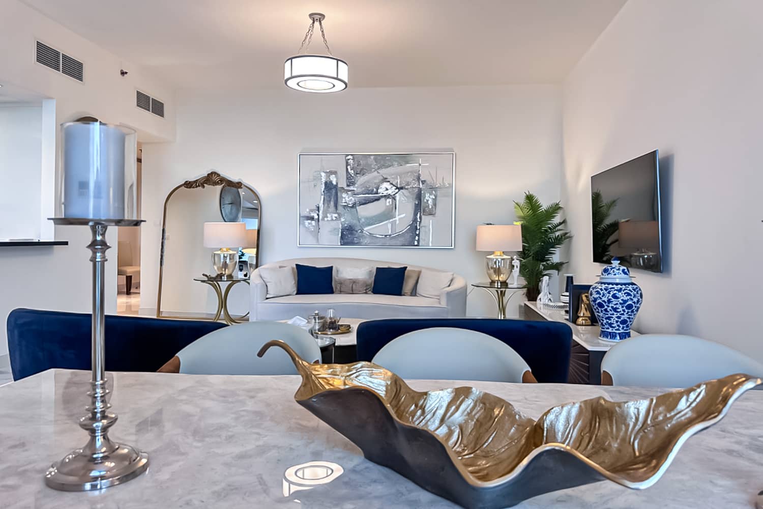 2 Bedroom Apartment in Amna - photo 1