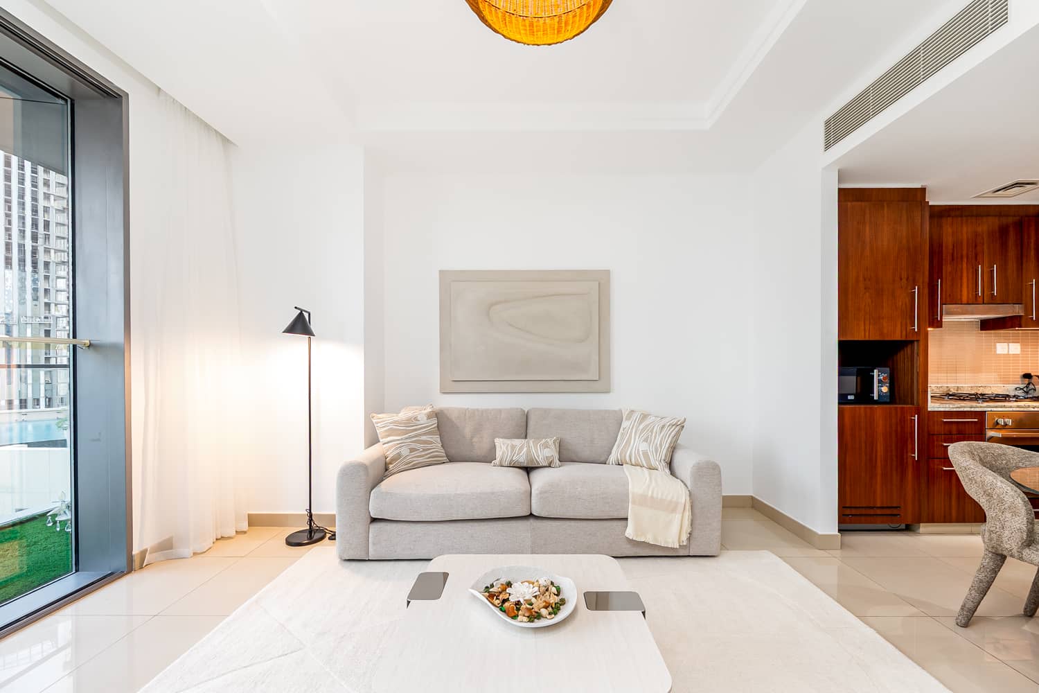 1 Bedroom Apartment in Boulevard Point - photo 2