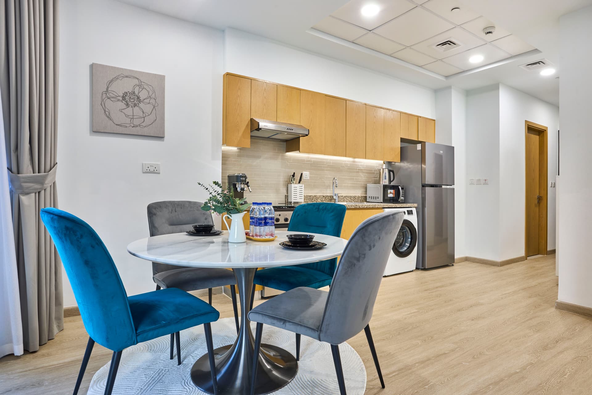 1 Bedroom Apartment in Bellevue Tower 2 - photo 2