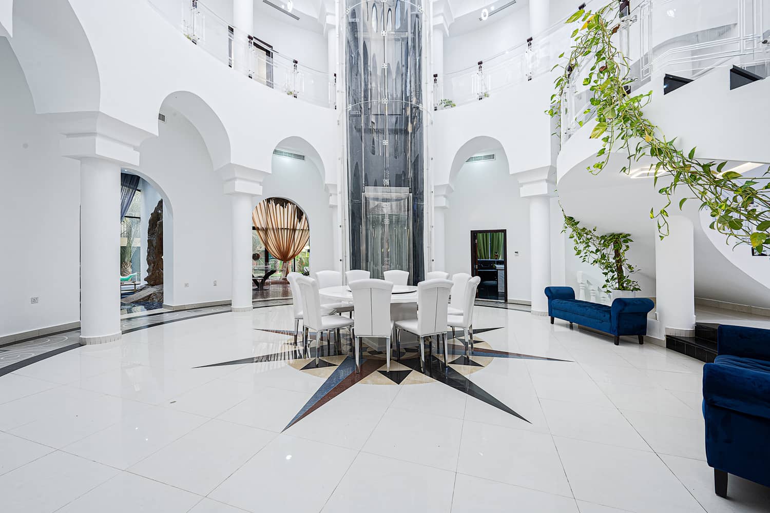 8 Bedroom Villa in Sector E - photo 1