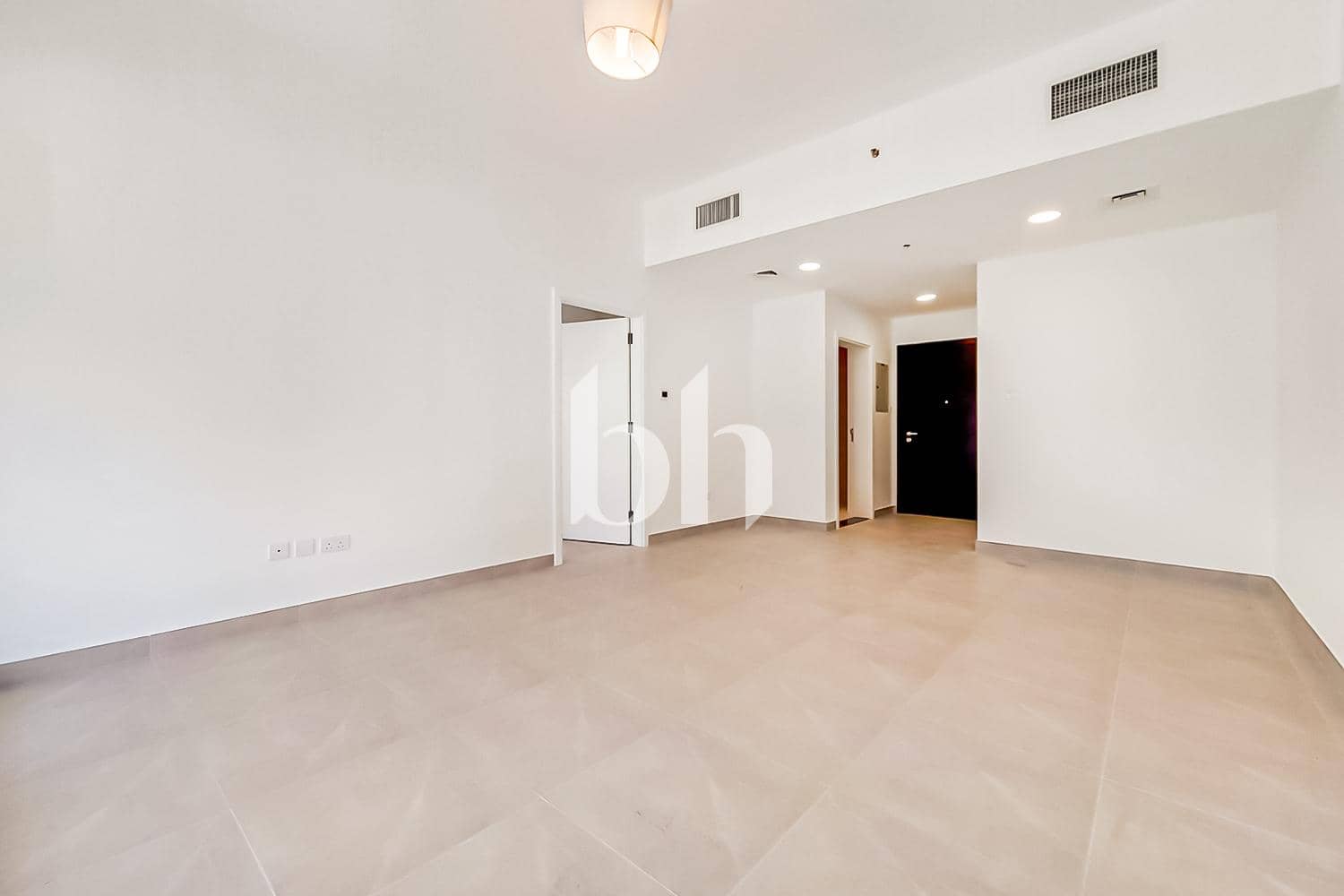 1 Bedroom Apartment in Marina Sail - photo 1
