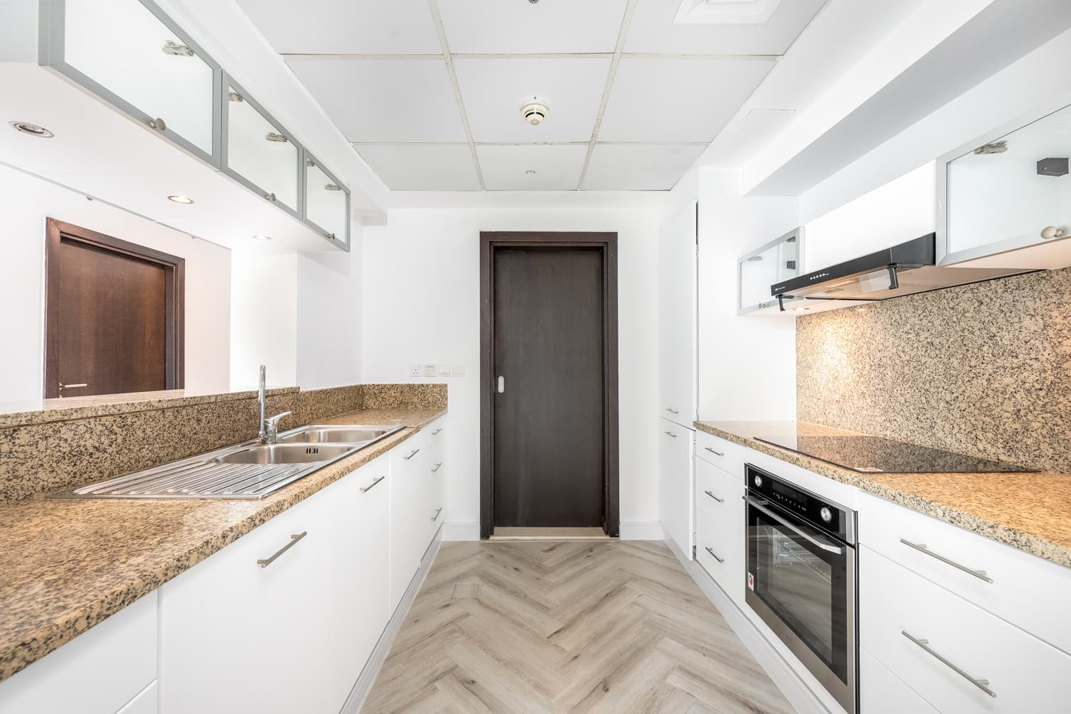 1 Bedroom Apartment in Marina Quays West - photo 1
