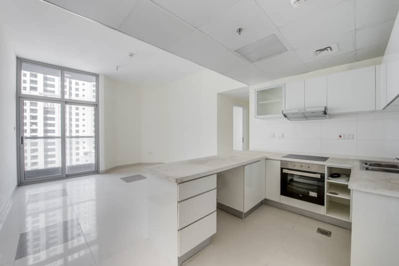 2 Bedroom Apartment in Marina Wharf 2 - photo 2
