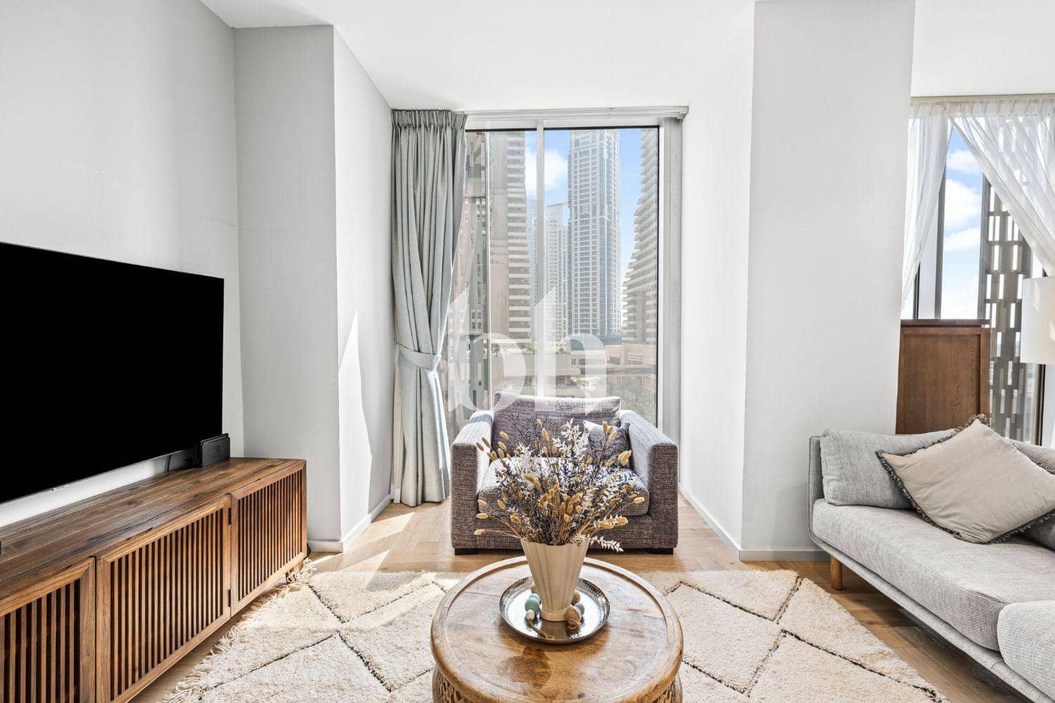 Studio Apartment in Cayan Tower - photo 1