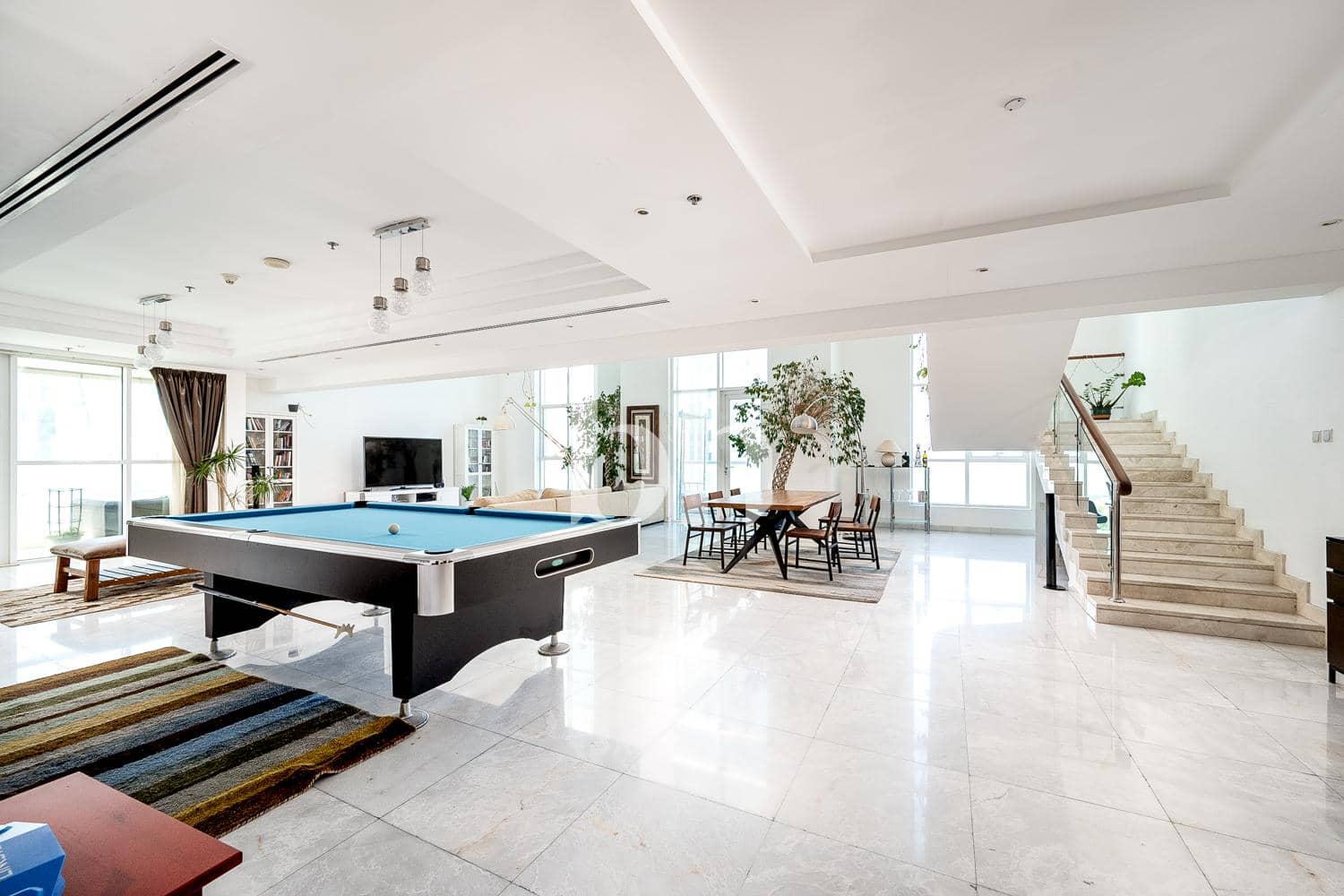 5 Bedroom Apartment in Sulafa Tower - photo 1
