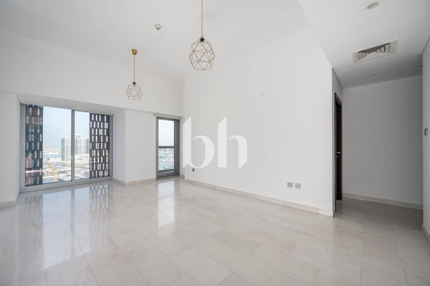 1 Bedroom Apartment in Cayan Tower