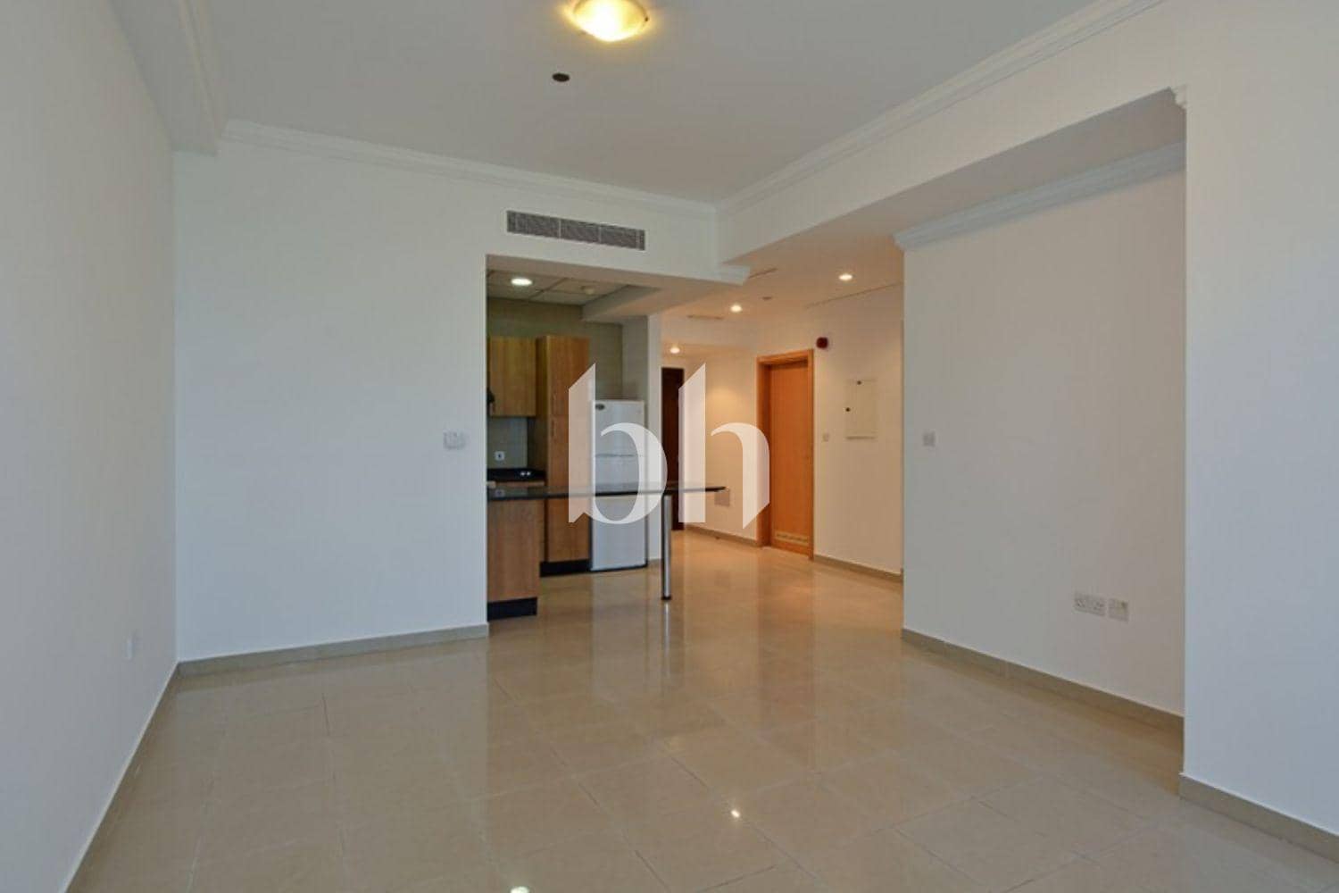 1 Bedroom Apartment in Marina Crown - photo 1