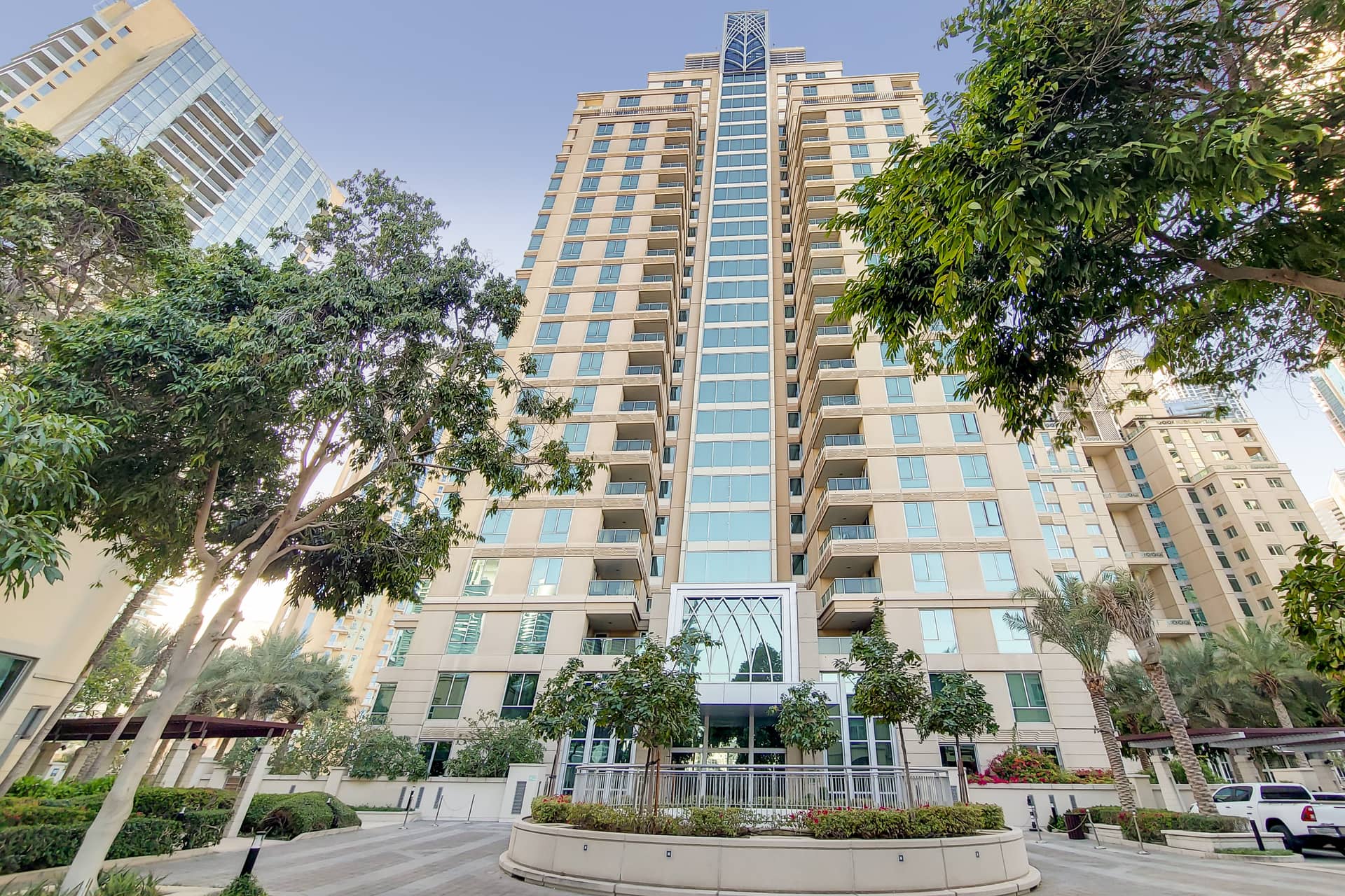 2 Bedroom Apartment in Al Yass Tower - photo 2
