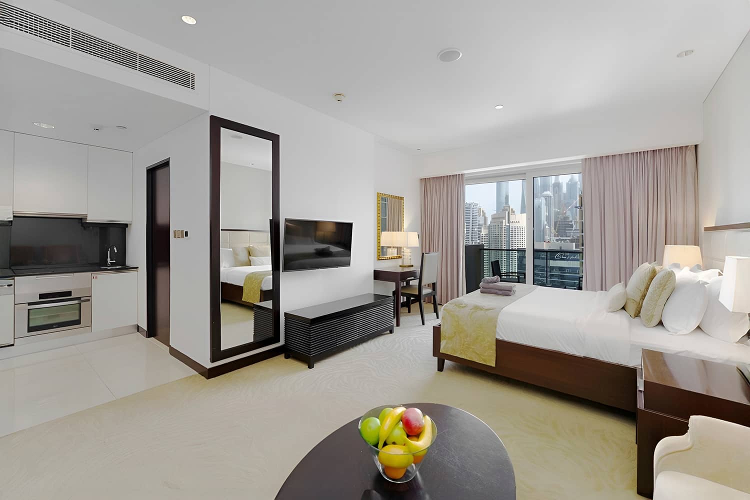 Studio Apartment in JW Marriott Hotel Marina - photo 2