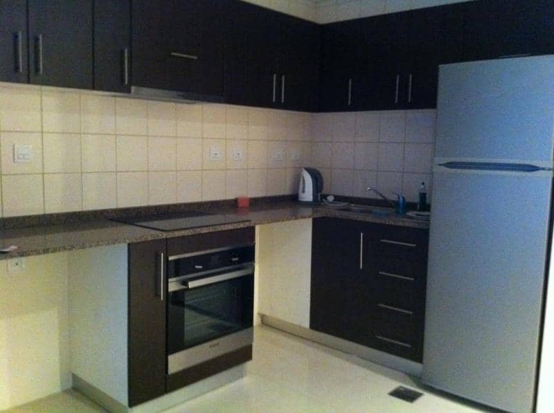 Studio Apartment in Bay Central West - photo 1