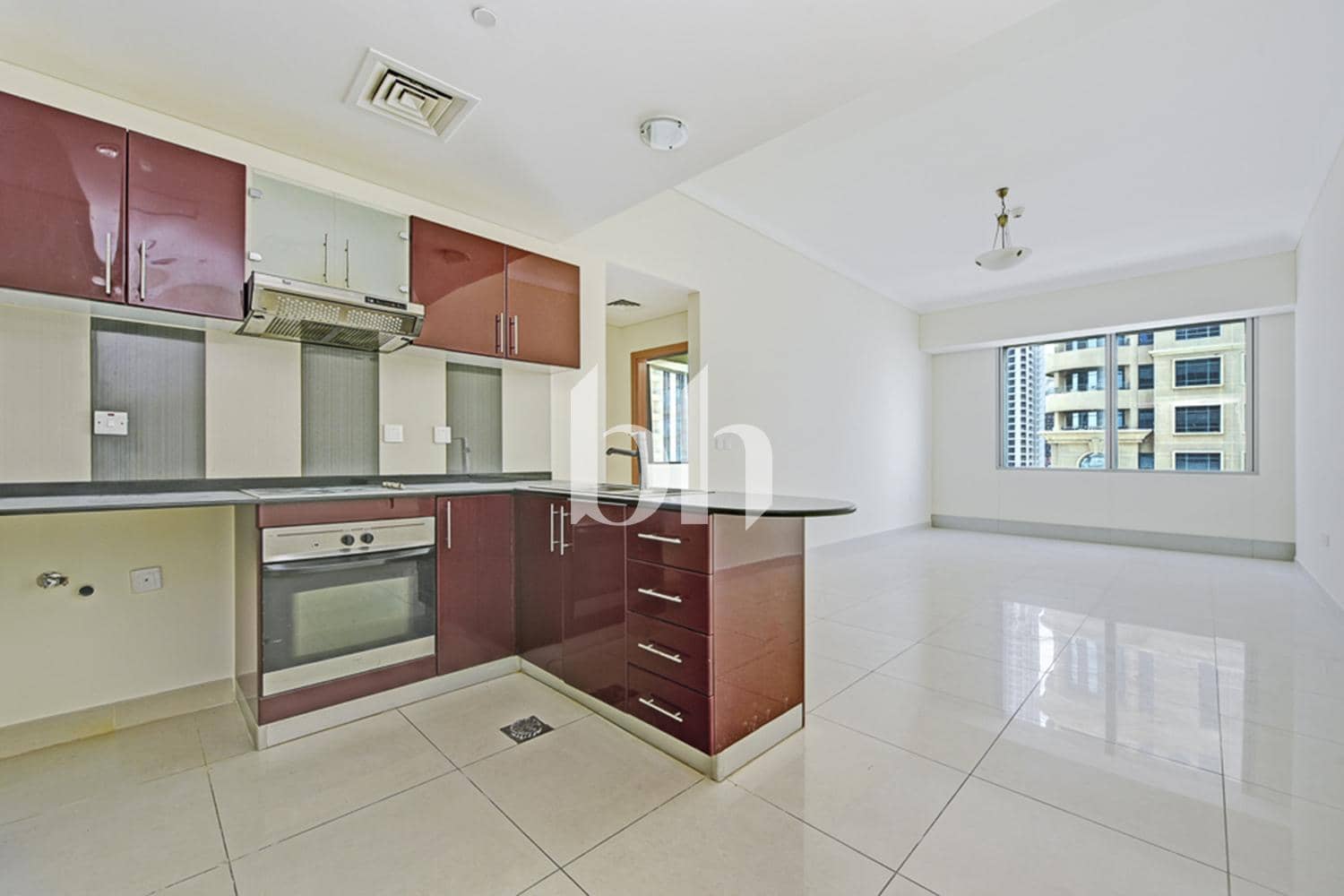 2 Bedroom Apartment in Ocean Heights - photo 2