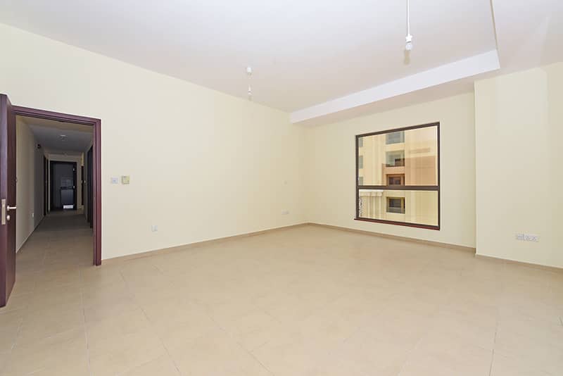 3 Bedroom Apartment in Amwaj 4