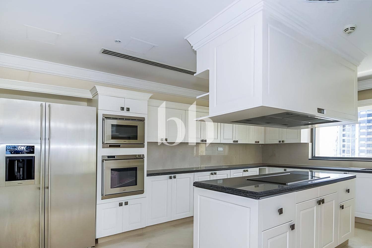 4 Bedroom Apartment in Sadaf 2 - photo 1