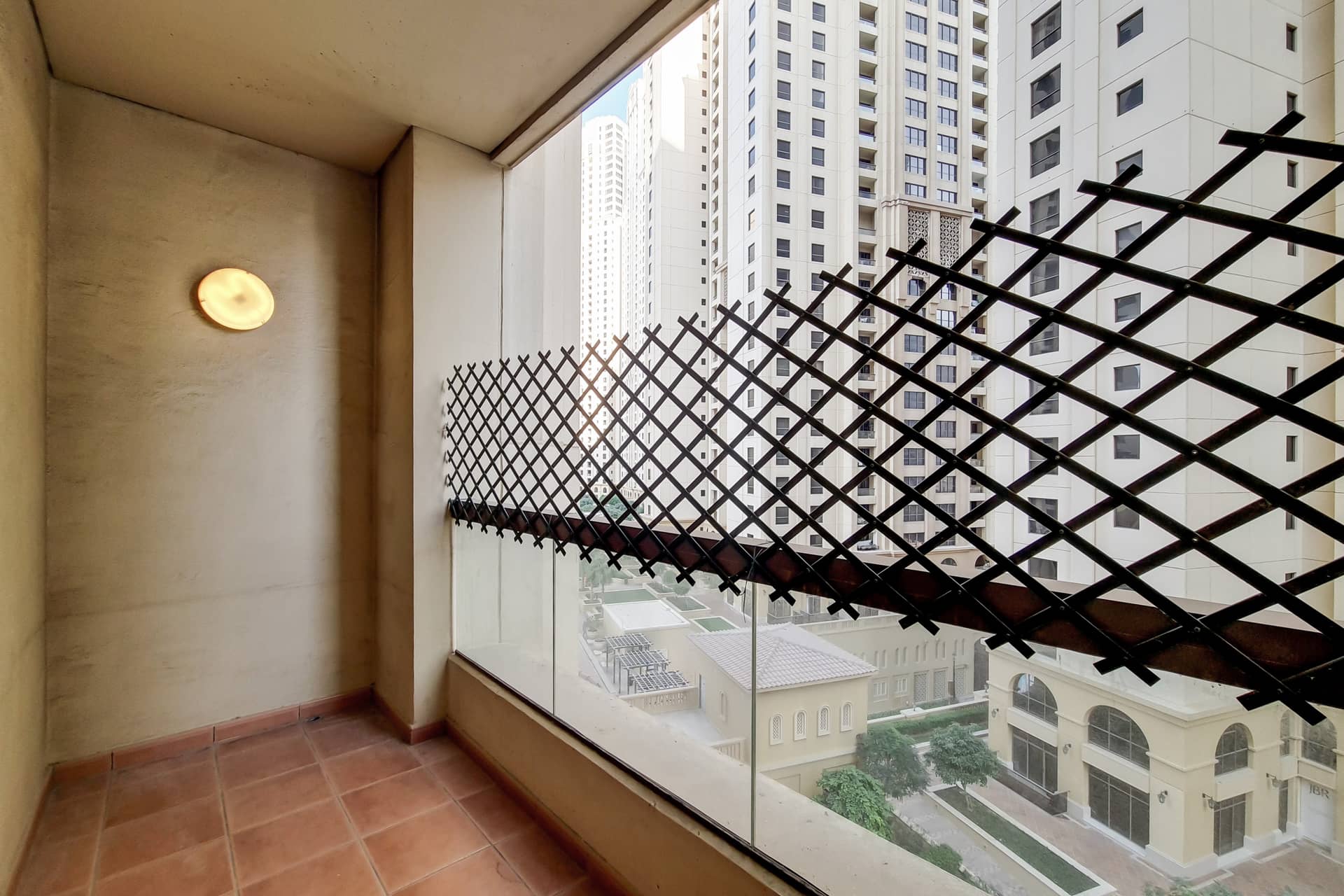 2 Bedroom Apartment in Sadaf 7 - photo 2