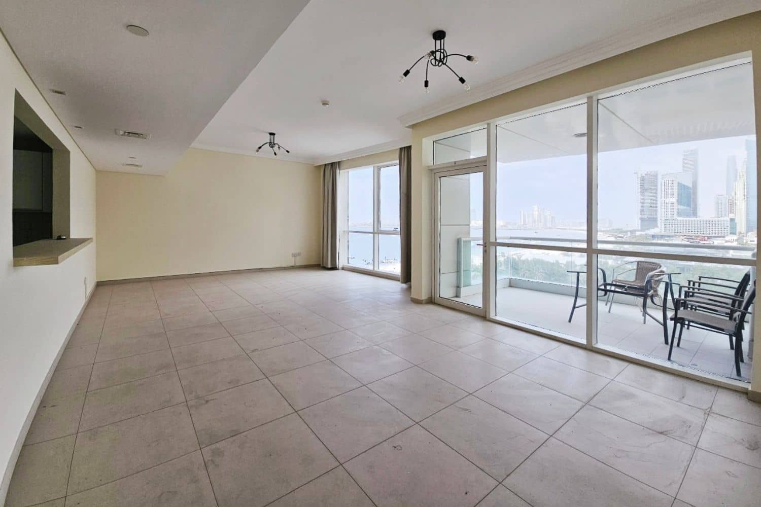 2 Bedroom Apartment in Al Bateen Residences - photo 1