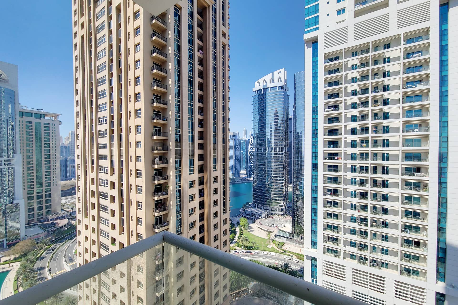 2 Bedroom Apartment in Goldcrest Views 2 - photo 1