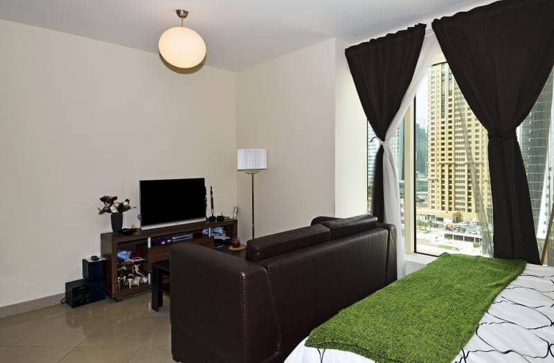 Studio Apartment in Icon Tower 2