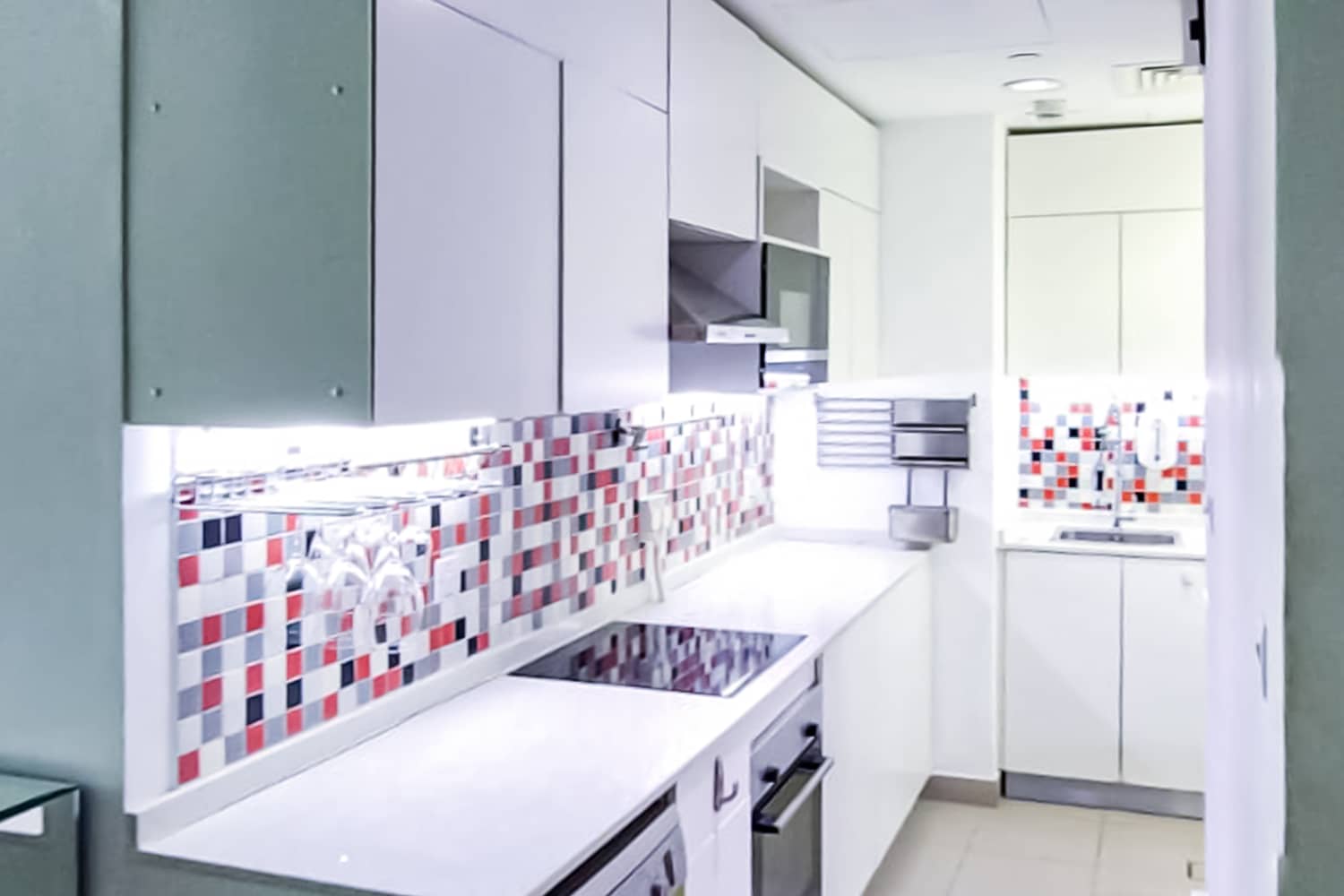 1 Bedroom Apartment in Azure Residences - photo 2