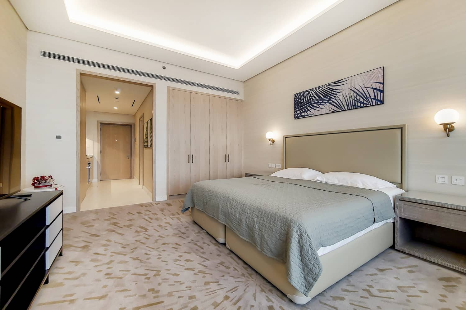 Studio Apartment in The Palm Tower - photo 1