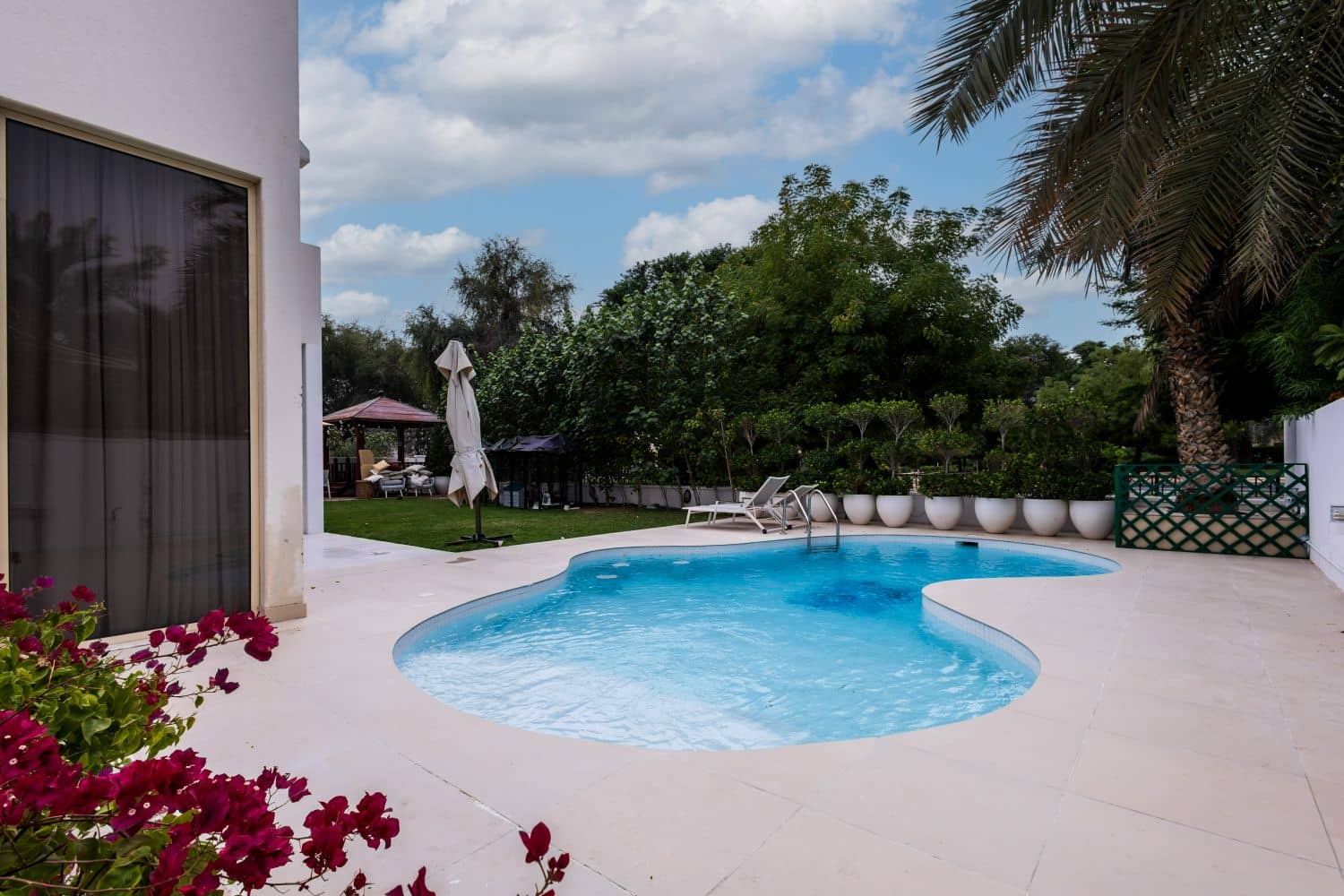5 Bedroom Villa in Saheel - photo 1