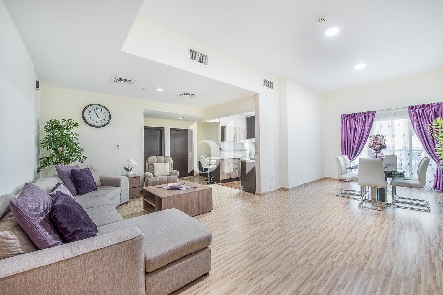 2 Bedroom Apartment in Zenith A1 Tower