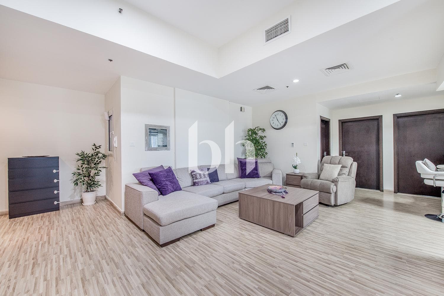 2 Bedroom Apartment in Zenith A1 Tower - photo 2