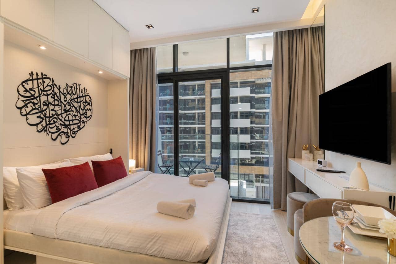 Studio Apartment in Azizi Riviera 22 - photo 1