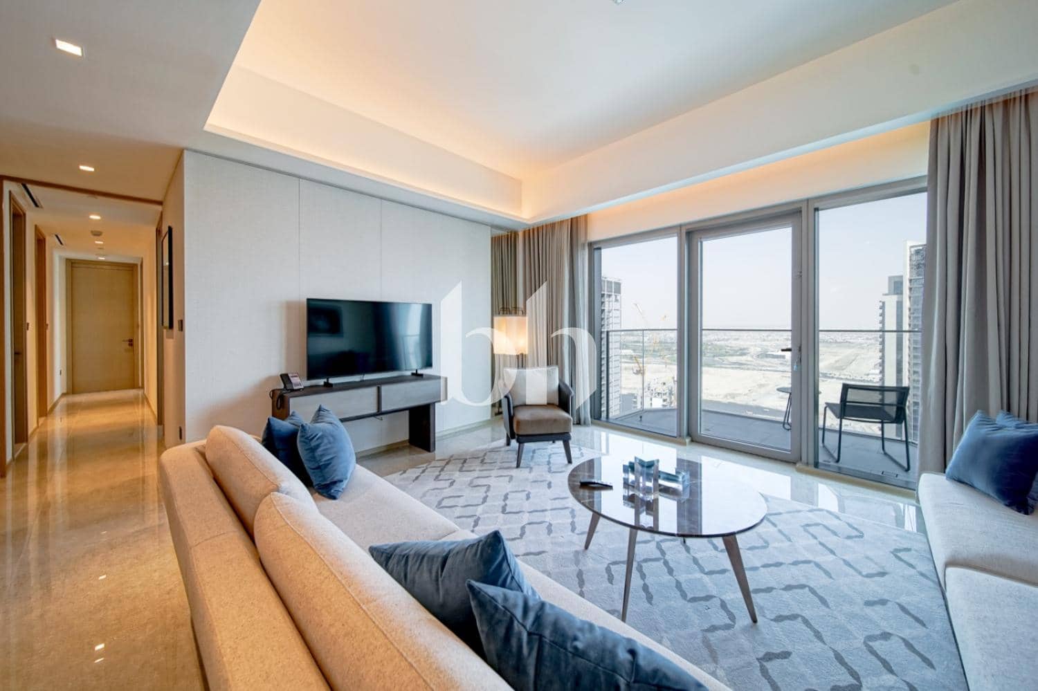 3 Bedroom Apartment in Address Harbour Point Tower 2 - photo 2
