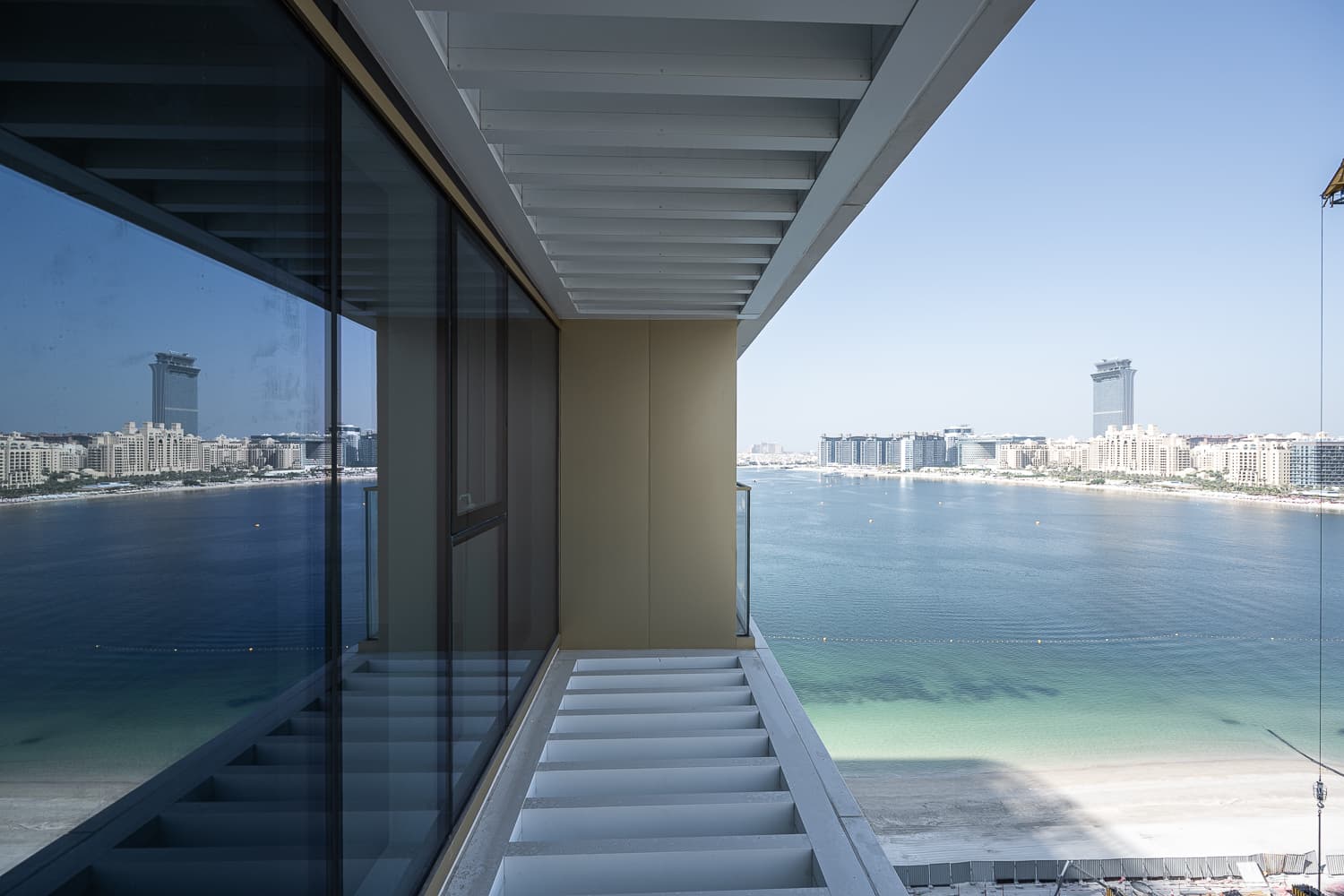 1 Bedroom Apartment in Grand Bleu Tower 1 - photo 2