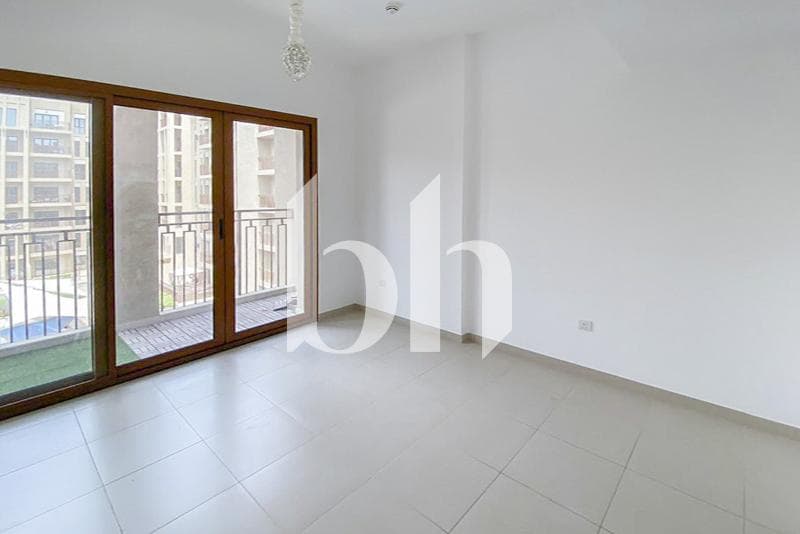 3 Bedroom Apartment in Zahra Breeze Apartments 3B - photo 1