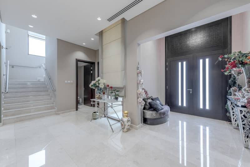 5 Bedroom Villa in Millennium Estates - photo 2