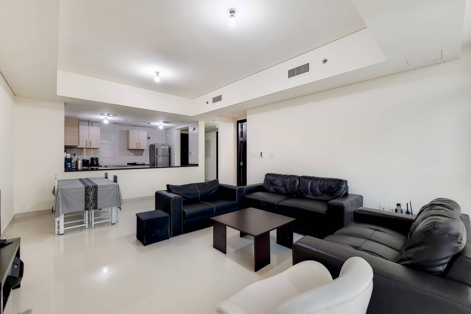 1 Bedroom Apartment in Tala Tower - photo 1