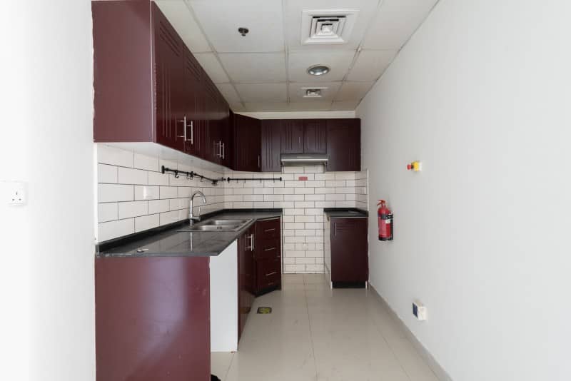 1 Bedroom Apartment in The Manhattan Tower - photo 2