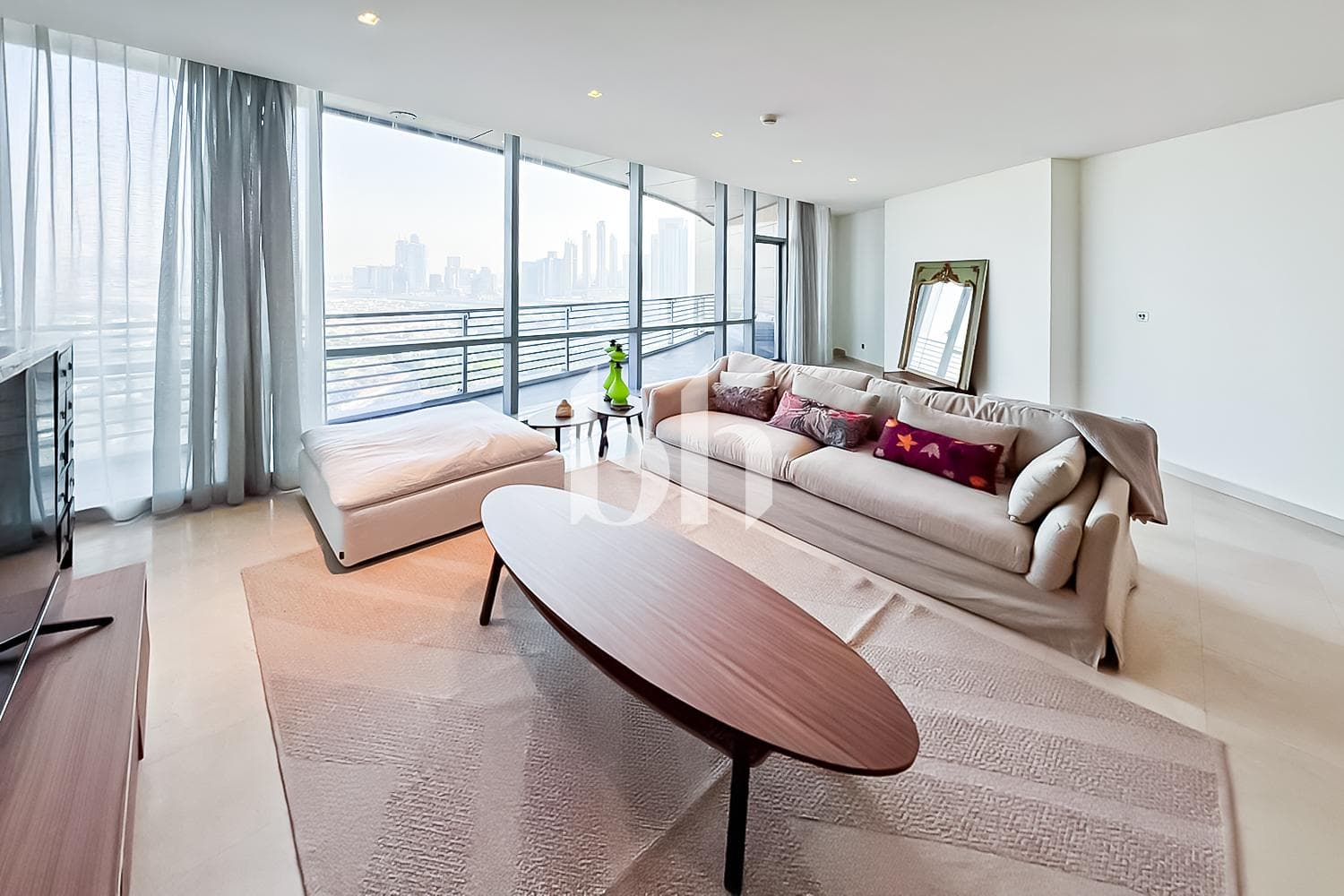 2 Bedroom Apartment in Sky Gardens - photo 2