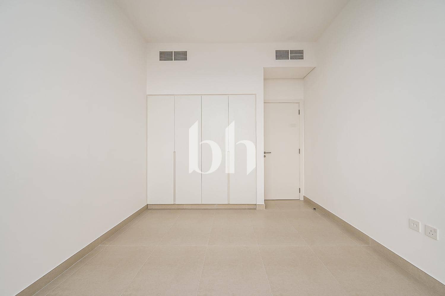 4 Bedroom Townhouse in Robinia - photo 1