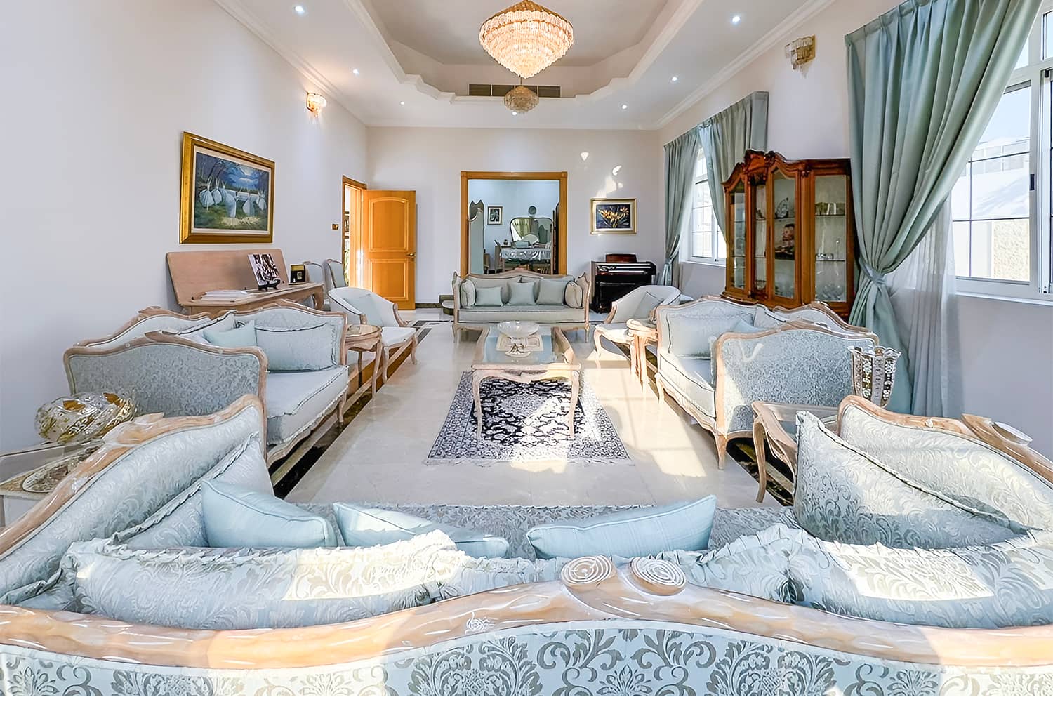 6 Bedroom Villa in Al Barsha 2 Villas - photo 2