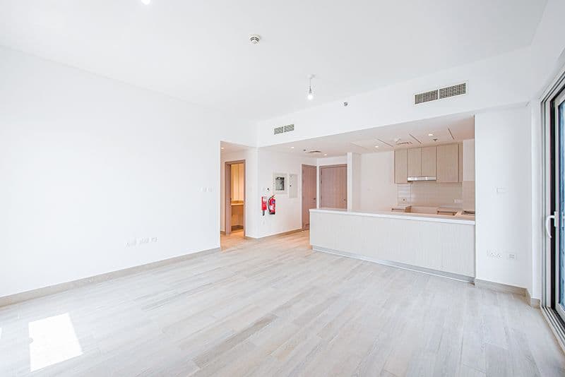 3 Bedroom Apartment in Waters Edge - photo 2