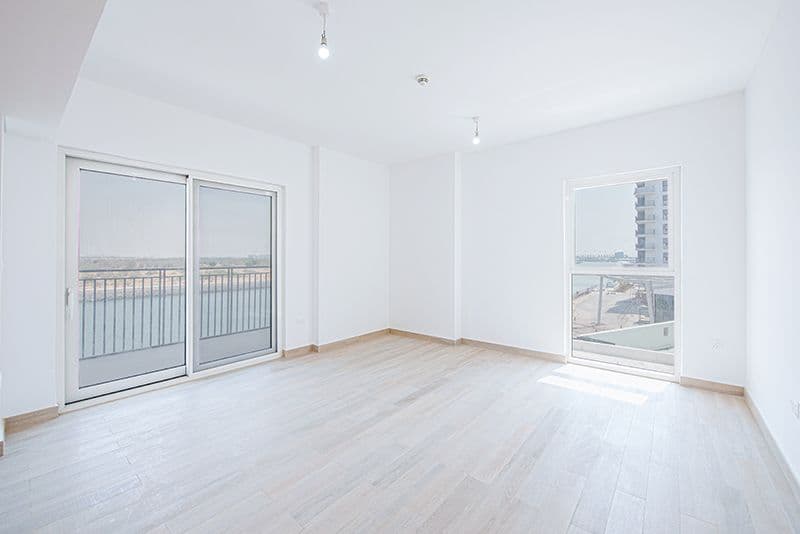 3 Bedroom Apartment in Waters Edge - photo 1