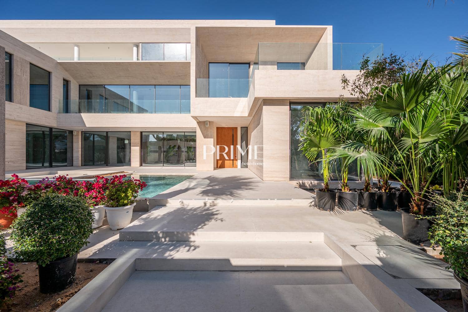 7 Bedroom Villa in Pearl Jumeirah Villas - photo 1
